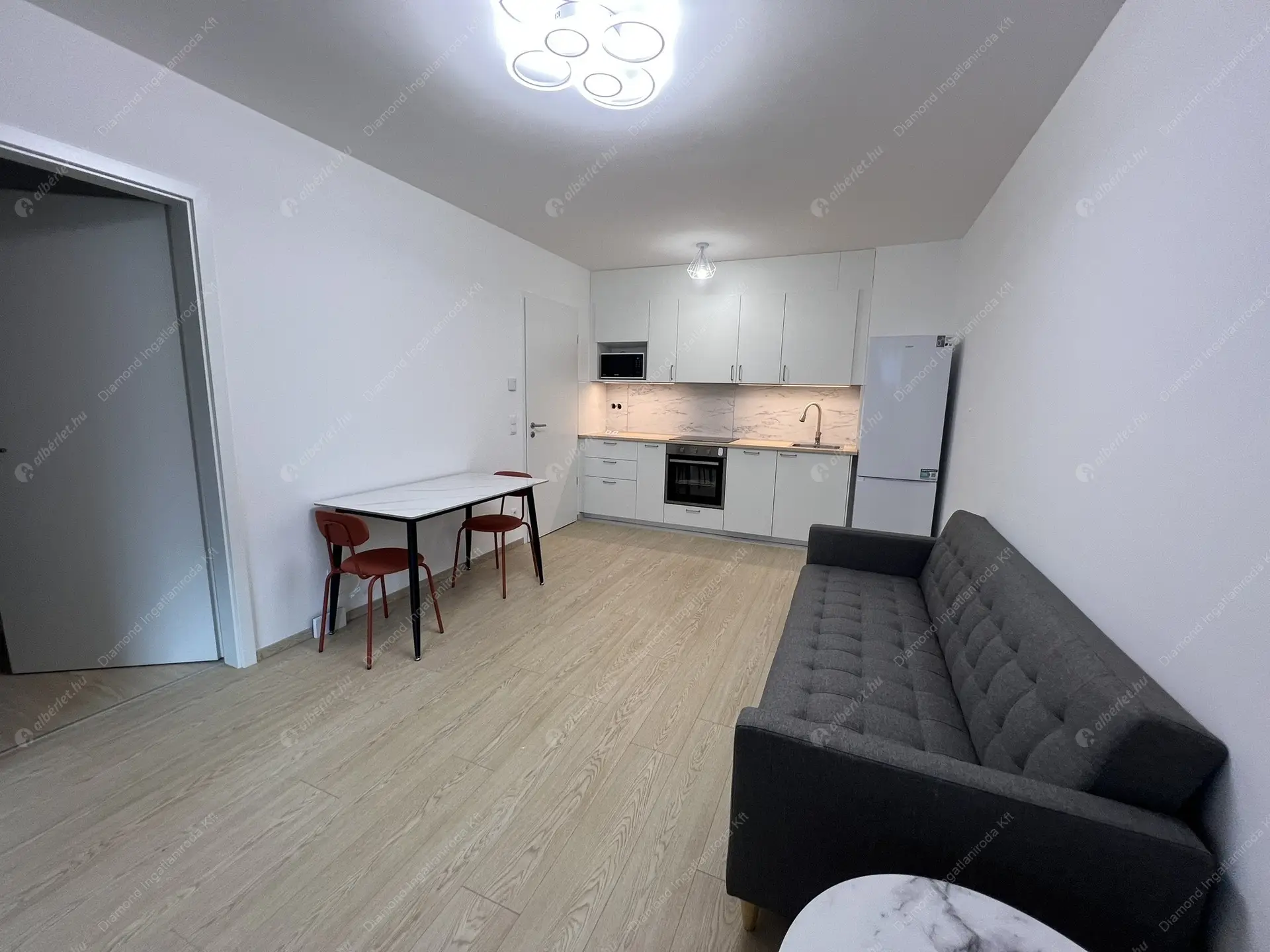 Kiadó albérlet 290000 Ft/hó áron: Budapest, XIII. kerület  Kassák Lajos utca. Mérete: 38 nm, 1 szobás | Alberlet.hu - 6443053