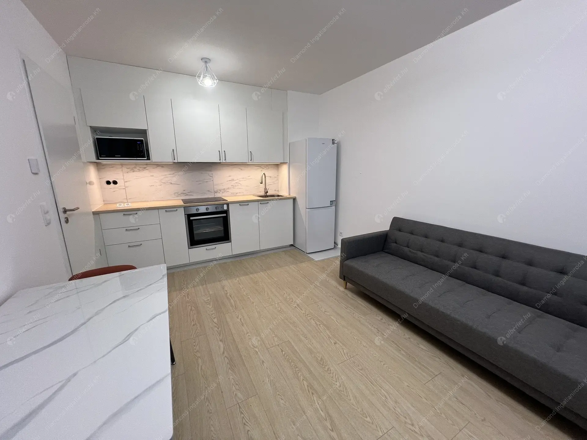 Kiadó albérlet 290000 Ft/hó áron: Budapest, XIII. kerület  Kassák Lajos utca. Mérete: 38 nm, 1 szobás | Alberlet.hu - 6443054