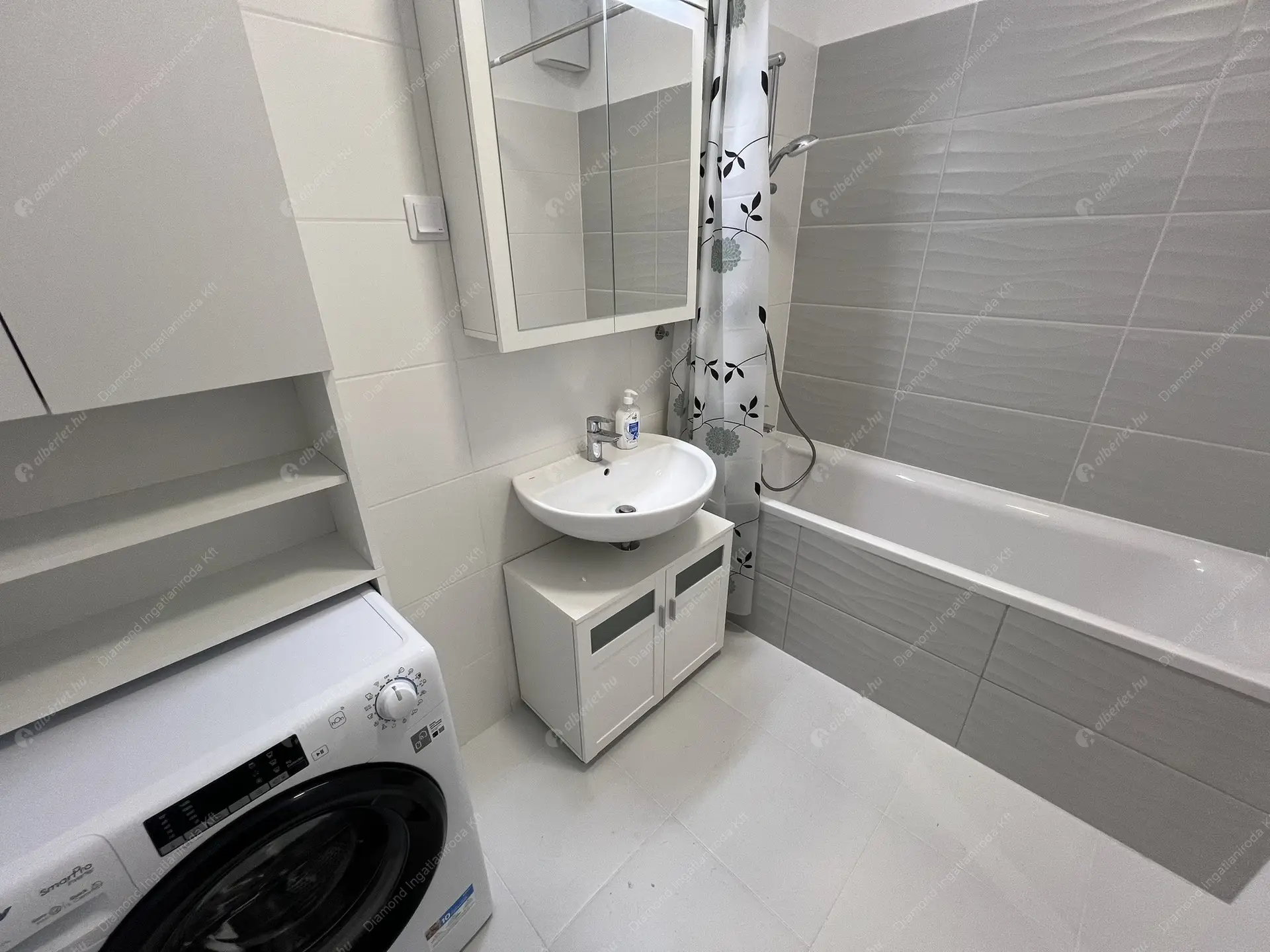 Kiadó albérlet 290000 Ft/hó áron: Budapest, XIII. kerület  Kassák Lajos utca. Mérete: 38 nm, 1 szobás | Alberlet.hu - 6443060