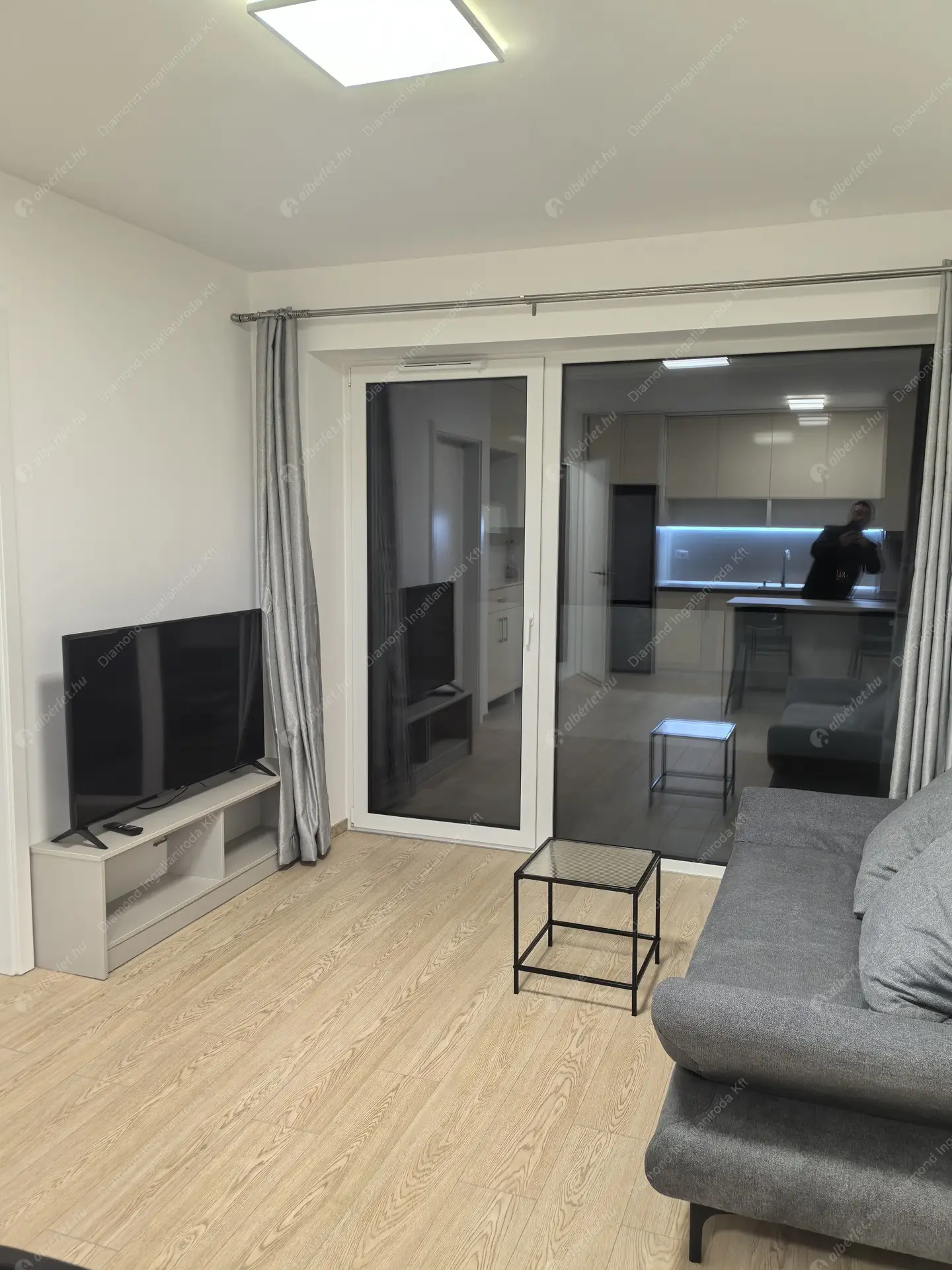 Kiadó albérlet 290000 Ft/hó áron: Budapest, XIII. kerület  Kassák Lajos utca. Mérete: 40 nm, 1 szobás | Alberlet.hu - 6443063