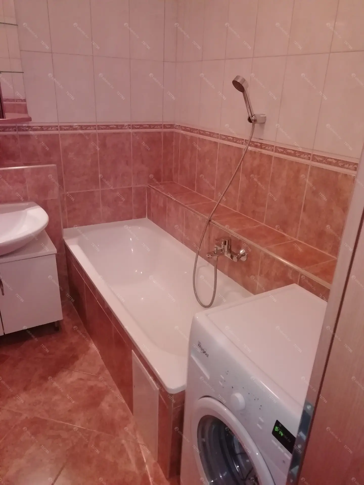 Kiadó albérlet 290000 Ft/hó áron: Budapest, XIII. kerület  Kassák Lajos utca. Mérete: 55 nm, 1 szobás | Alberlet.hu - 6125928