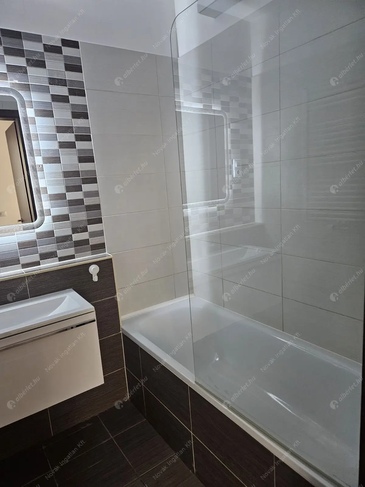 Kiadó albérlet 420000 Ft/hó áron: Budapest, XIII. kerület  Kassák Lajos utca. Mérete: 61 nm, 3 szobás | Alberlet.hu - 6620639