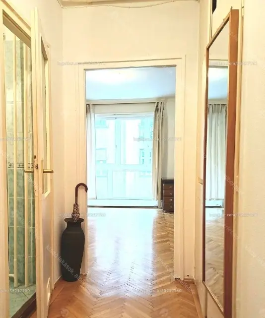 Kiadó albérlet 180000 Ft/hó áron: Budapest, XIII. kerület  Katona József utca. Mérete: 36 nm, 1 szobás | Alberlet.hu - 6649100