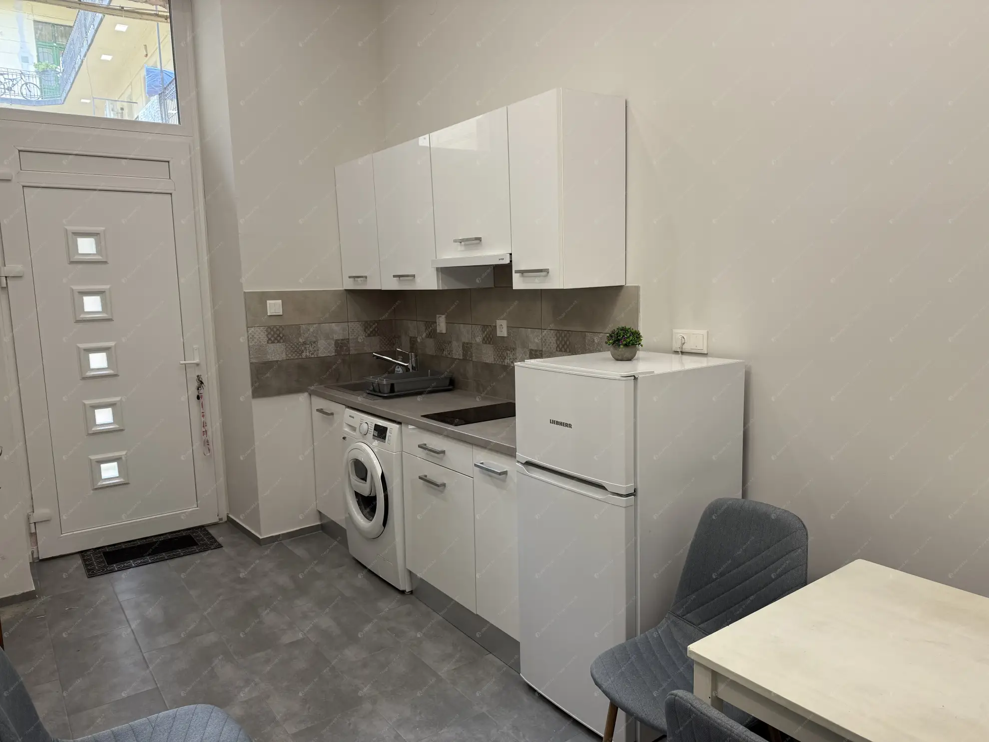 Kiadó albérlet 320000 Ft/hó áron: Budapest, XIII. kerület  Katona József utca. Mérete: 47 nm, 2 szobás | Alberlet.hu - 6556351