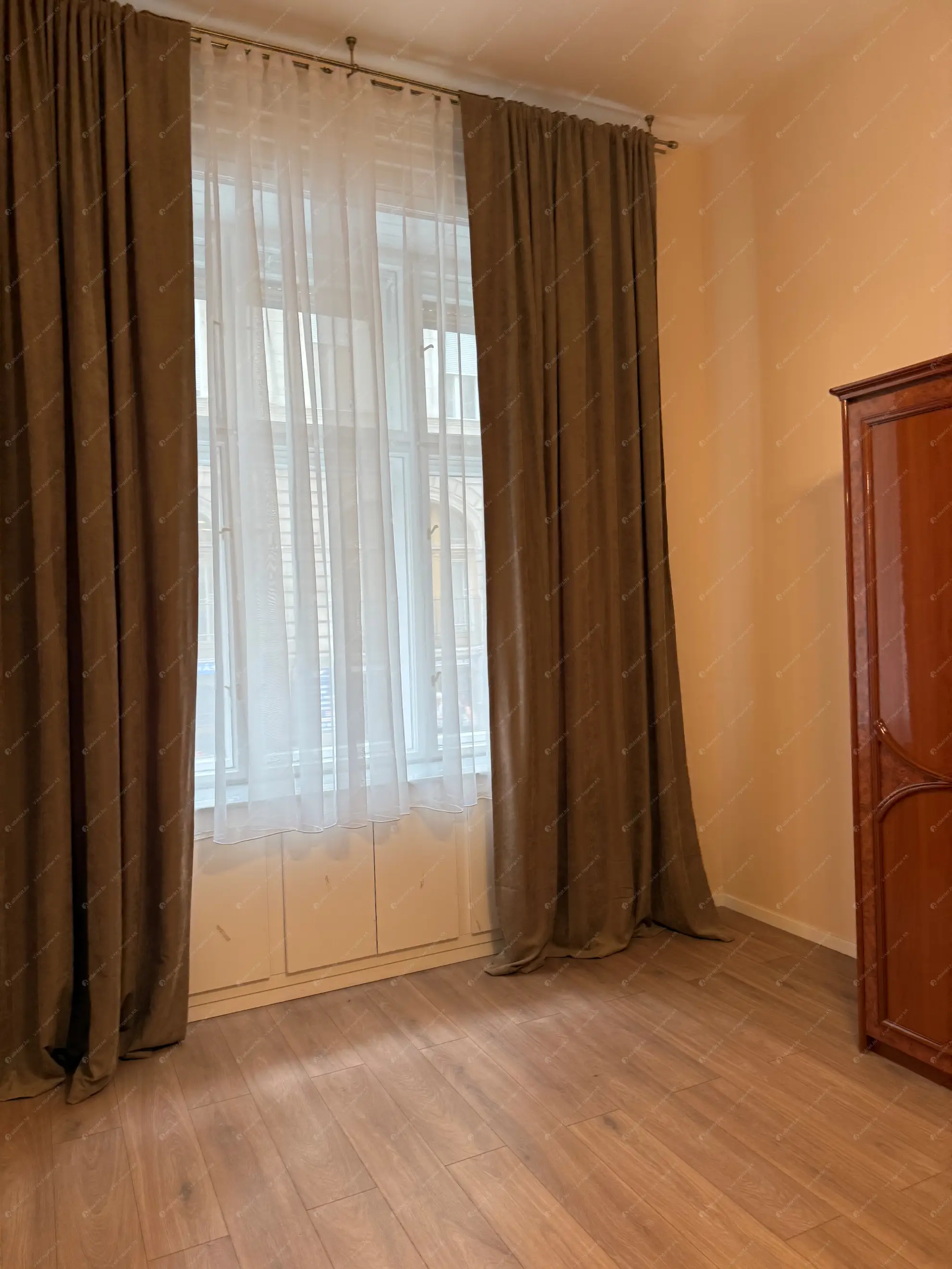 Kiadó albérlet 320000 Ft/hó áron: Budapest, XIII. kerület  Katona József utca. Mérete: 62 nm, 2 szobás | Alberlet.hu - 6558273