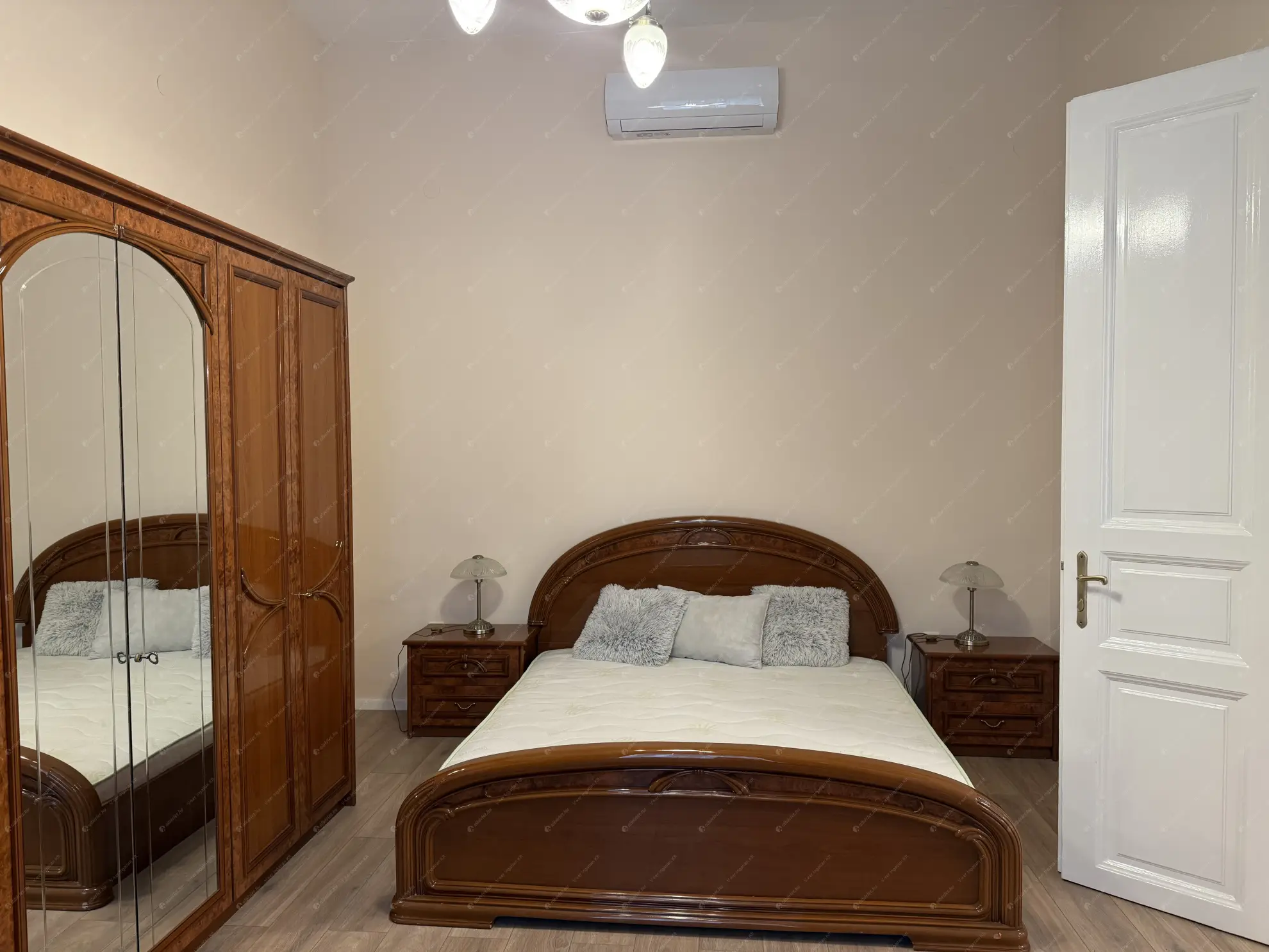 Kiadó albérlet 320000 Ft/hó áron: Budapest, XIII. kerület  Katona József utca. Mérete: 62 nm, 2 szobás | Alberlet.hu - 6558274