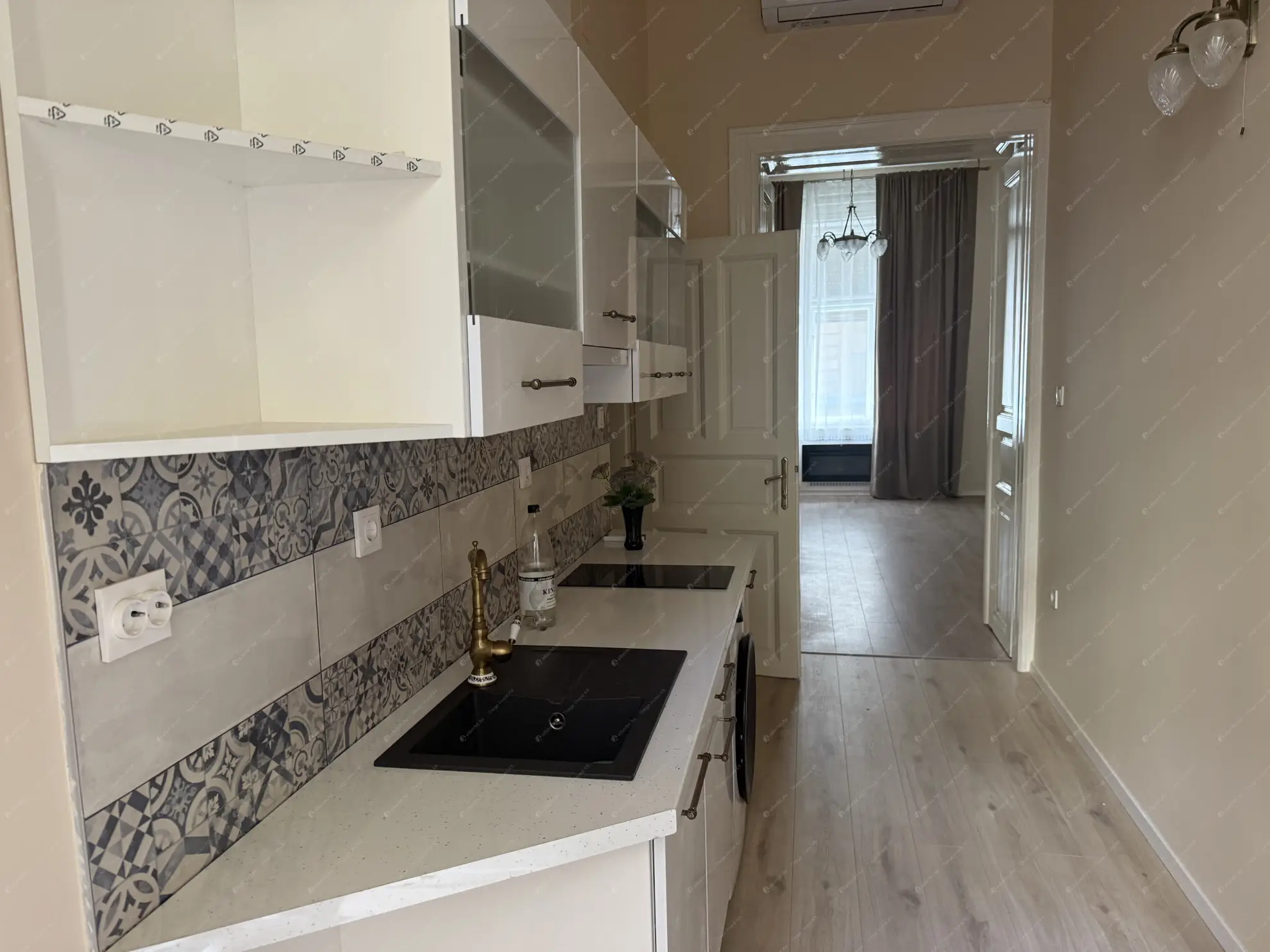 Kiadó albérlet 320000 Ft/hó áron: Budapest, XIII. kerület  Katona József utca. Mérete: 62 nm, 2 szobás | Alberlet.hu - 6576807