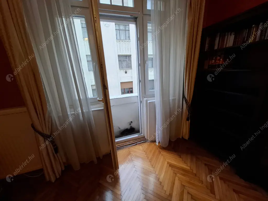 Kiadó albérlet 250000 Ft/hó áron: Budapest, XIII. kerület  Katona József utca. Mérete: 71 nm, 2 szobás | Alberlet.hu - 6597082