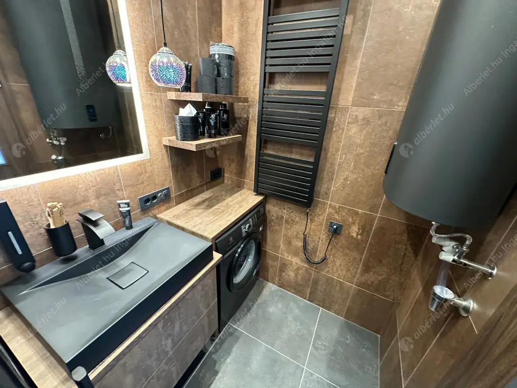 Kiadó albérlet 240000 Ft/hó áron: Budapest, XIII. kerület  Kis Gömb utca. Mérete: 41 nm, 1 szobás | Alberlet.hu - 6579673
