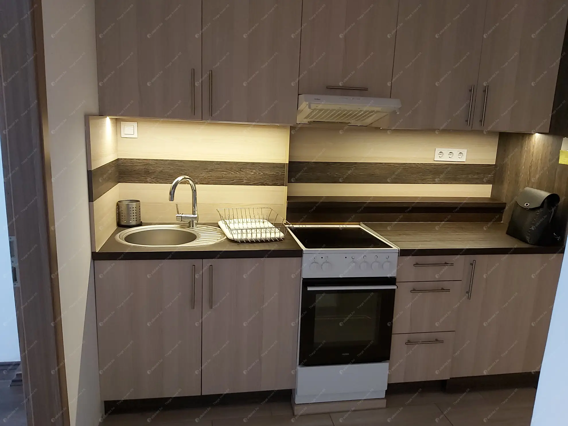 Kiadó albérlet 220000 Ft/hó áron: Budapest, XIII. kerület  Kresz Géza utca. Mérete: 37 nm, 2 szobás | Alberlet.hu - 6559814