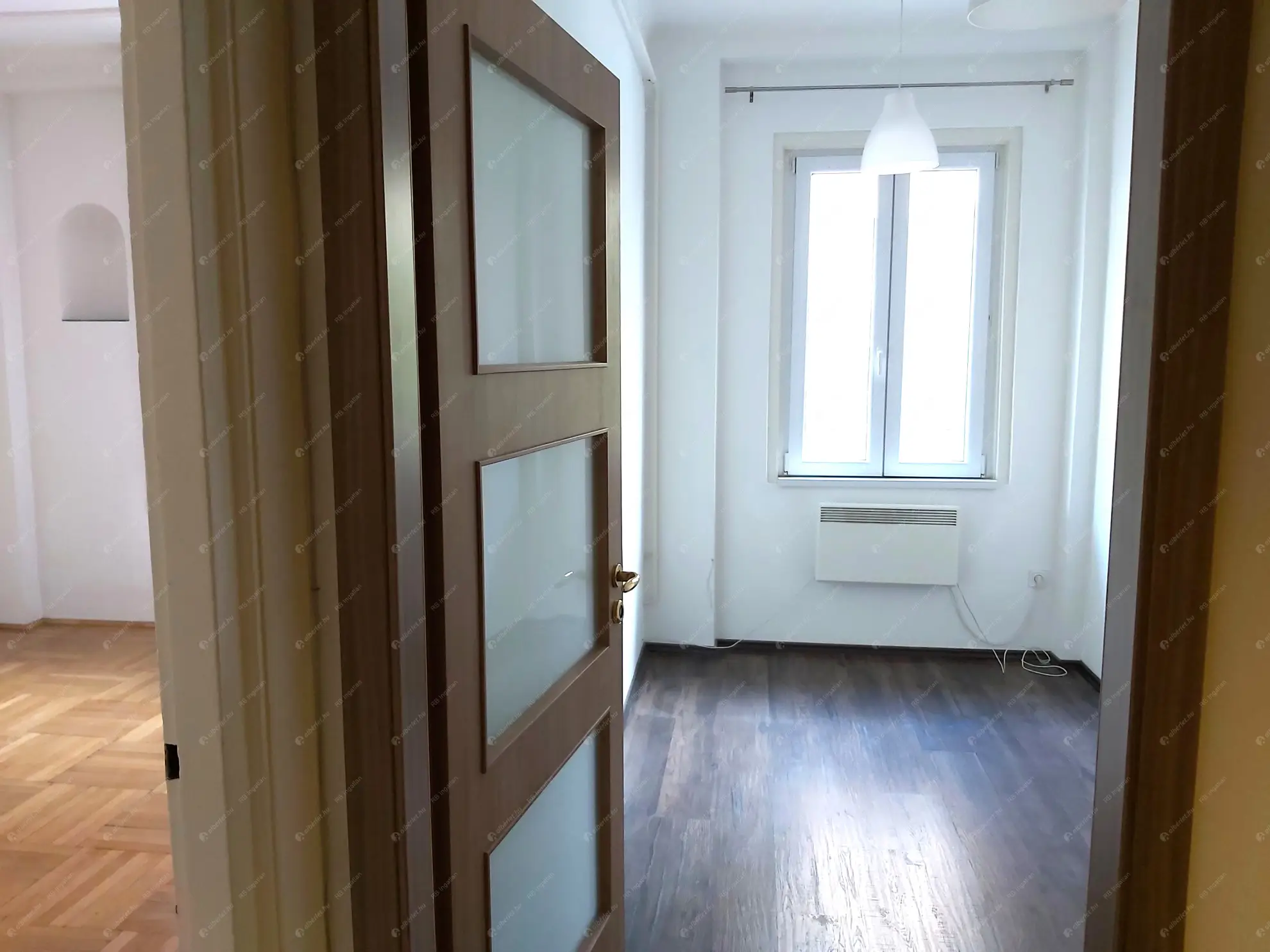 Kiadó albérlet 220000 Ft/hó áron: Budapest, XIII. kerület  Kresz Géza utca. Mérete: 37 nm, 1 szobás | Alberlet.hu - 6602159