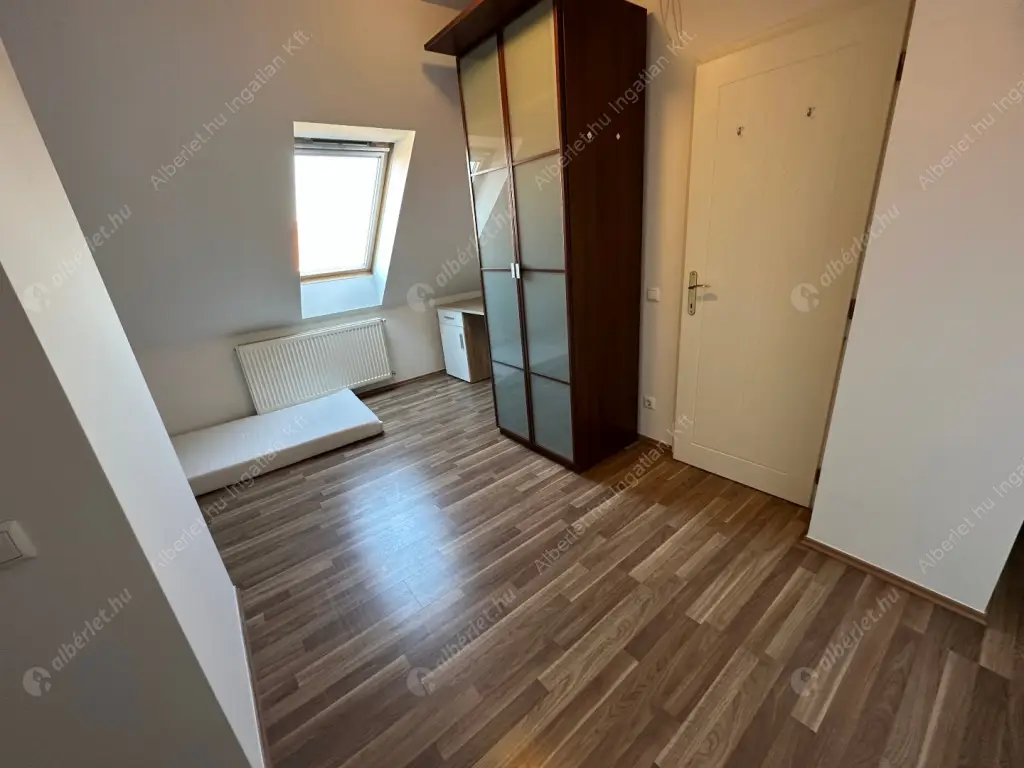 Kiadó albérlet 390000 Ft/hó áron: Budapest, XIII. kerület  Kucsma utca. Mérete: 100 nm, 1 szobás | Alberlet.hu - 6555650