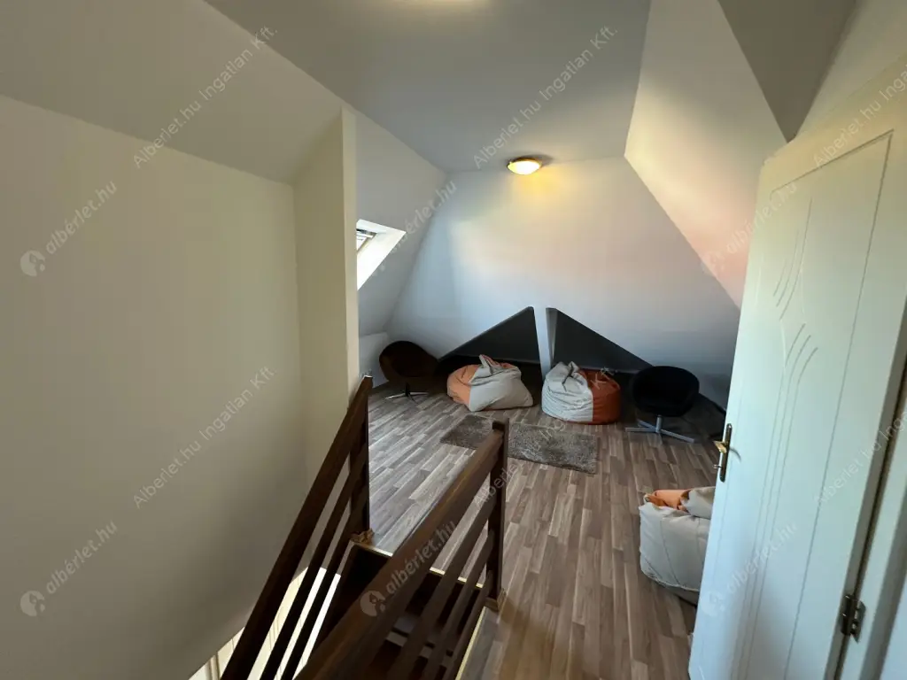 Kiadó albérlet 390000 Ft/hó áron: Budapest, XIII. kerület  Kucsma utca. Mérete: 100 nm, 1 szobás | Alberlet.hu - 6555651