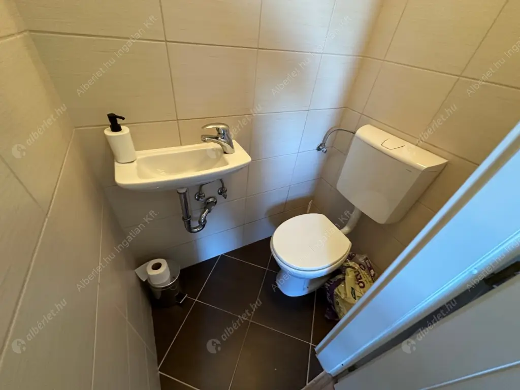 Kiadó albérlet 390000 Ft/hó áron: Budapest, XIII. kerület  Kucsma utca. Mérete: 100 nm, 1 szobás | Alberlet.hu - 6555653