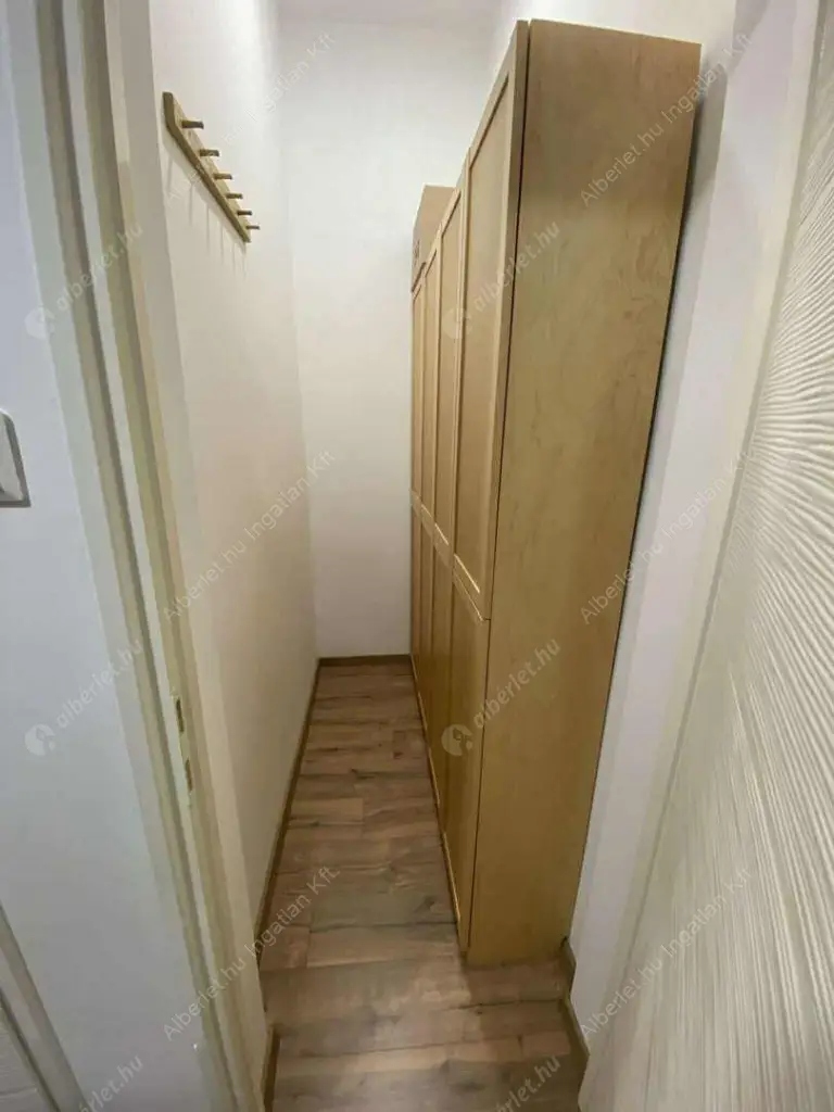 Kiadó albérlet 250000 Ft/hó áron: Budapest, XIII. kerület  Lehel utca. Mérete: 45 nm, 1 szobás | Alberlet.hu - 6599365