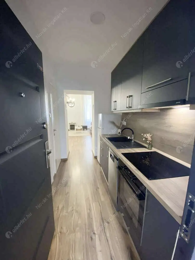 Kiadó albérlet 250000 Ft/hó áron: Budapest, XIII. kerület  Lehel utca. Mérete: 45 nm, 1 szobás | Alberlet.hu - 6569543