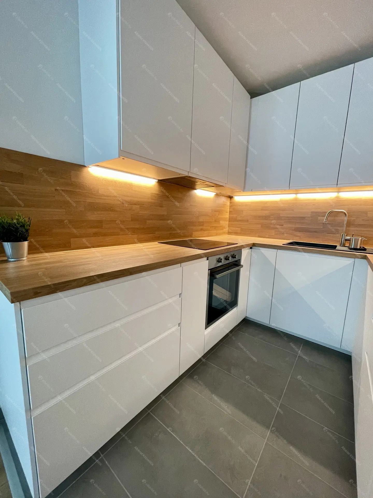 Kiadó albérlet 275000 Ft/hó áron: Budapest, XIII. kerület  Lehel utca. Mérete: 50 nm, 2 szobás | Alberlet.hu - 6028388