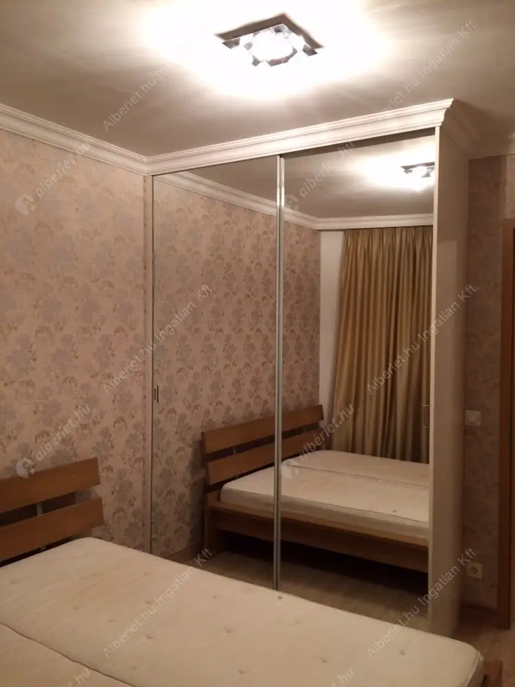 Kiadó albérlet 360000 Ft/hó áron: Budapest, XIII. kerület  Lehel utca. Mérete: 50 nm, 2 szobás | Alberlet.hu - 6516658