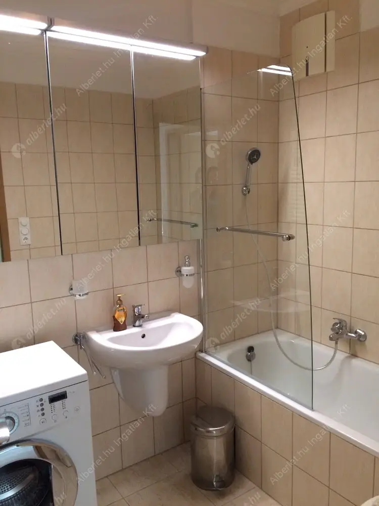 Kiadó albérlet 360000 Ft/hó áron: Budapest, XIII. kerület  Lehel utca. Mérete: 50 nm, 2 szobás | Alberlet.hu - 6516661