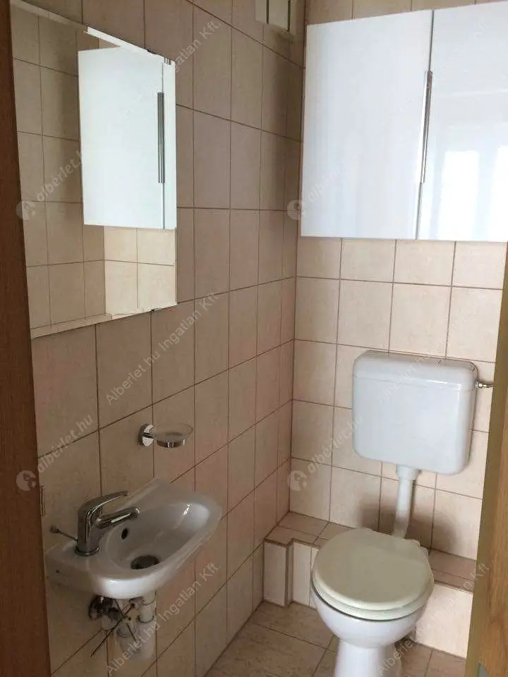 Kiadó albérlet 360000 Ft/hó áron: Budapest, XIII. kerület  Lehel utca. Mérete: 50 nm, 2 szobás | Alberlet.hu - 6516662