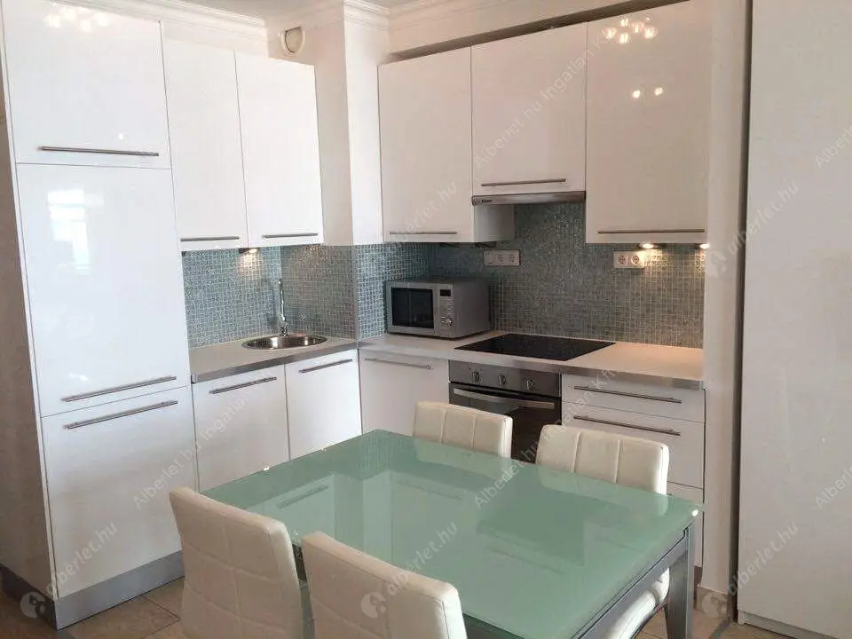 Kiadó albérlet 360000 Ft/hó áron: Budapest, XIII. kerület  Lehel utca. Mérete: 50 nm, 2 szobás | Alberlet.hu - 6618746