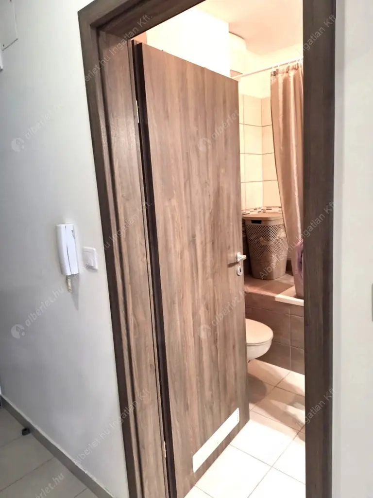 Kiadó albérlet 310000 Ft/hó áron: Budapest, XIII. kerület  Lehel utca. Mérete: 54 nm, 2 szobás | Alberlet.hu - 6633972