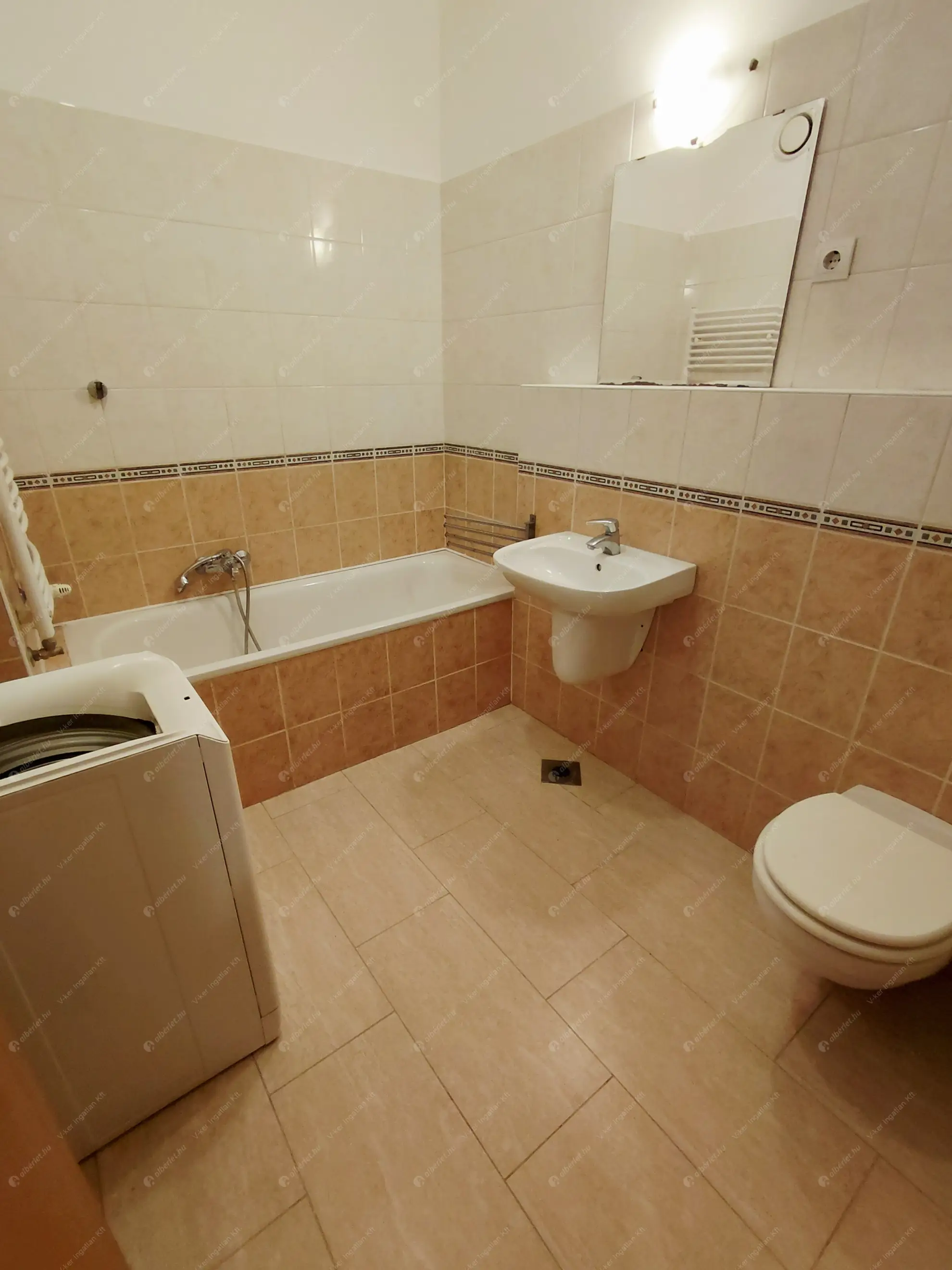 Kiadó albérlet 310000 Ft/hó áron: Budapest, XIII. kerület  Lehel utca. Mérete: 67 nm, 1 szobás | Alberlet.hu - 6603291