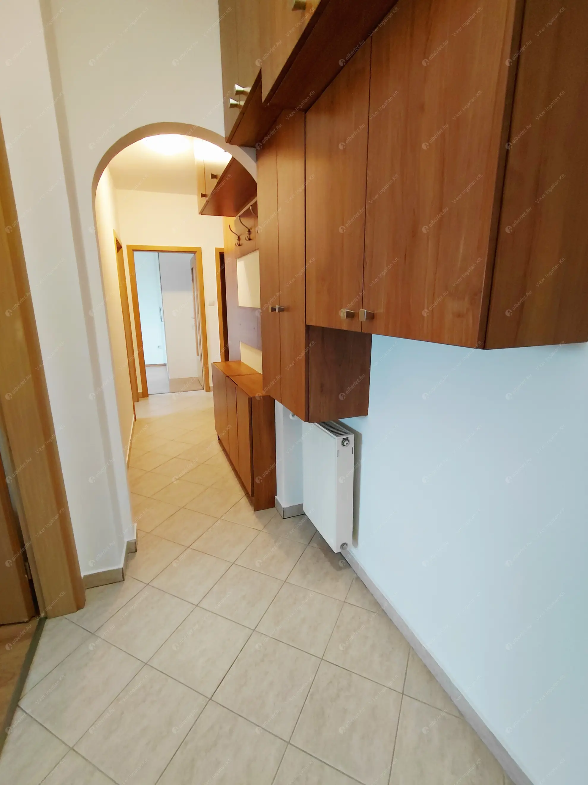 Kiadó albérlet 310000 Ft/hó áron: Budapest, XIII. kerület  Lehel utca. Mérete: 67 nm, 1 szobás | Alberlet.hu - 6603298