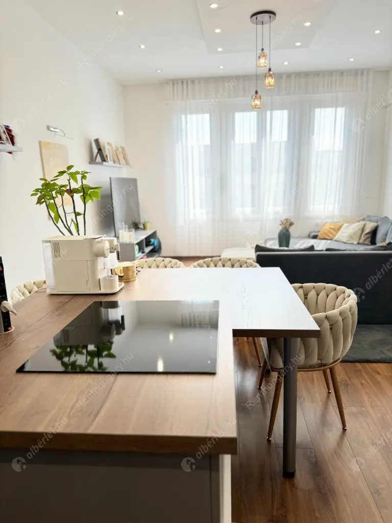 Kiadó albérlet 410000 Ft/hó áron: Budapest, XIII. kerület  Lehel utca. Mérete: 70 nm, 2 szobás | Alberlet.hu - 6511766