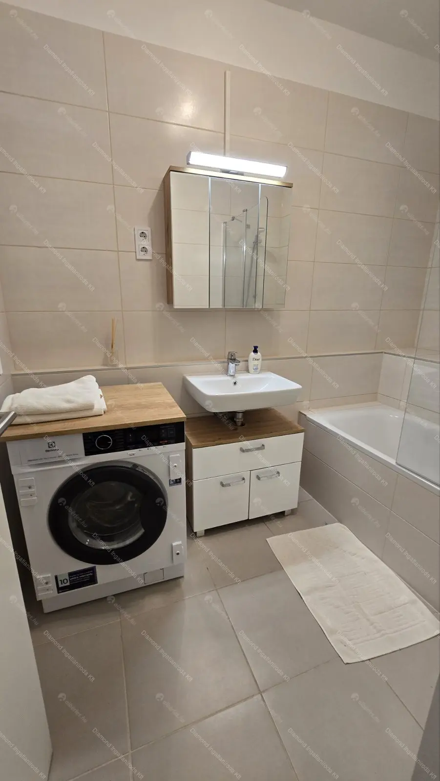 Kiadó albérlet 260000 Ft/hó áron: Budapest, XIII. kerület  Lőportár köz. Mérete: 32 nm, 1 szobás | Alberlet.hu - 6668977