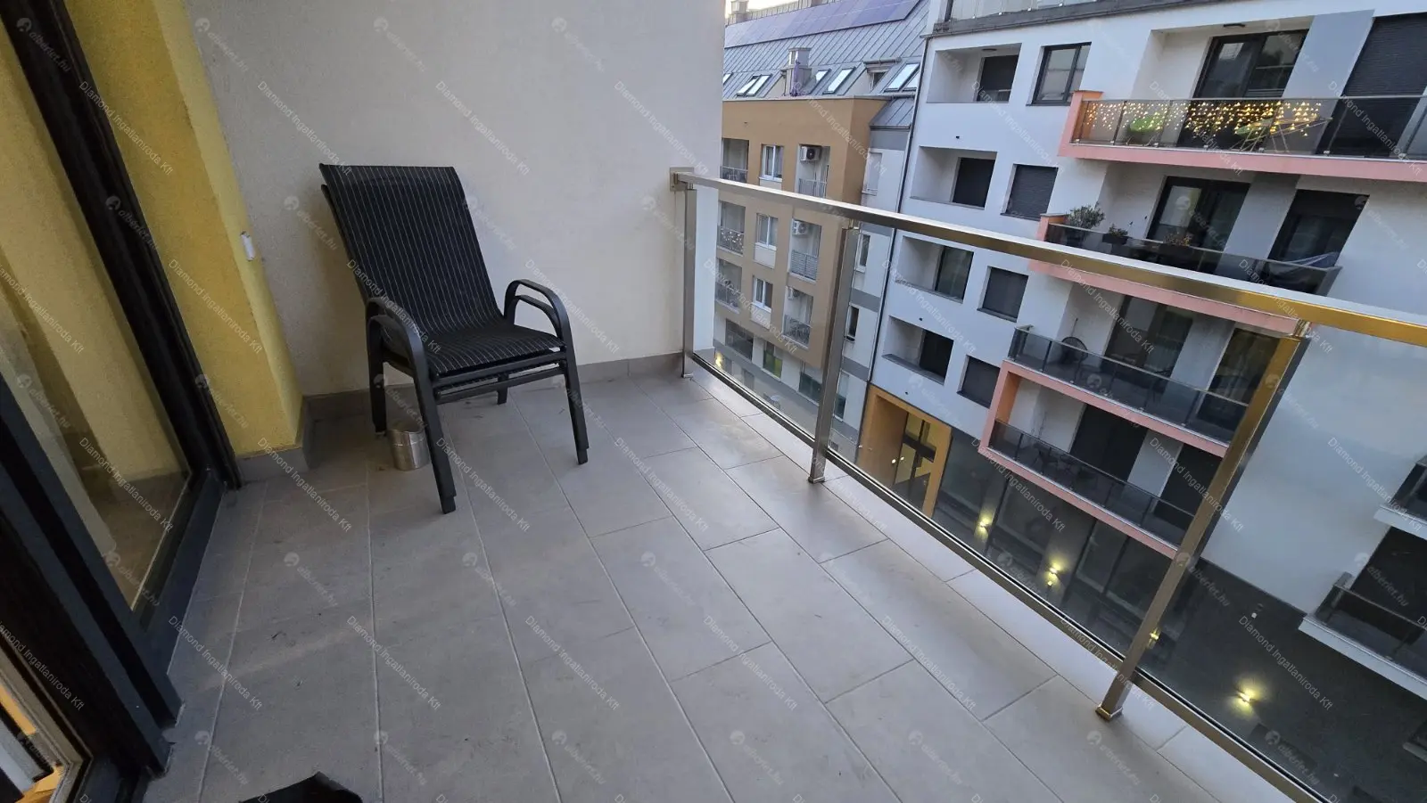 Kiadó albérlet 260000 Ft/hó áron: Budapest, XIII. kerület  Lőportár köz. Mérete: 32 nm, 1 szobás | Alberlet.hu - 6668979