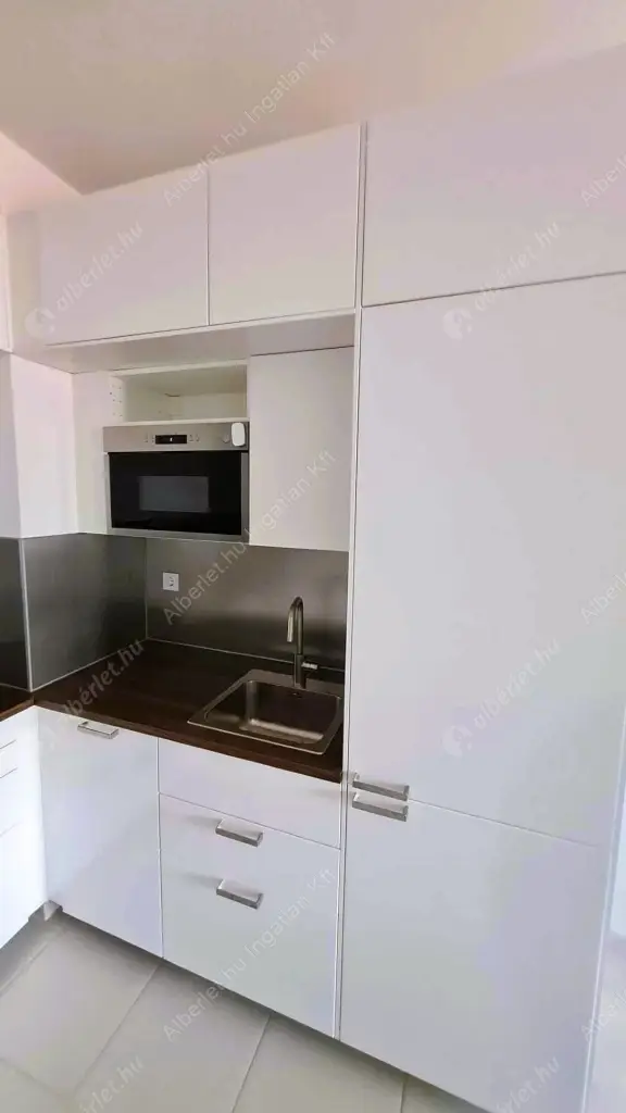 Kiadó albérlet 320000 Ft/hó áron: Budapest, XIII. kerület  Lőportár köz. Mérete: 46 nm, 2 szobás | Alberlet.hu - 6634197