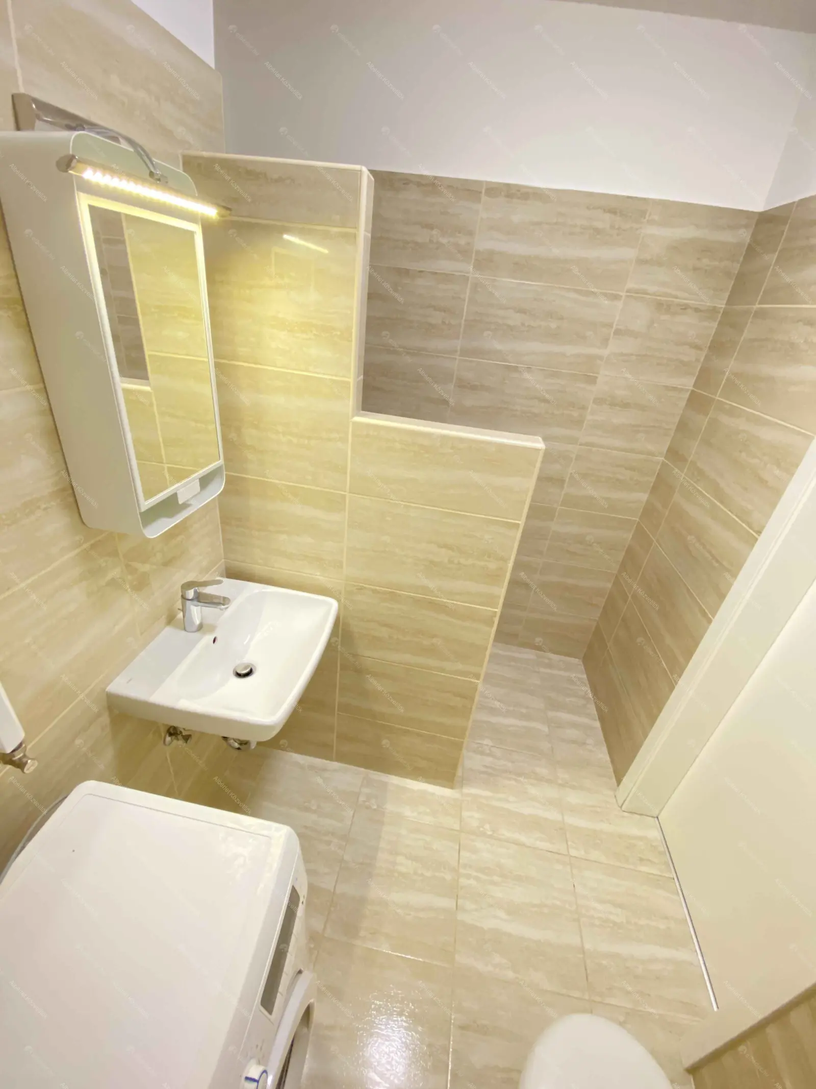 Kiadó albérlet 225000 Ft/hó áron: Budapest, XIII. kerület  Lőportár utca. Mérete: 37 nm, 2 szobás | Alberlet.hu - 6702068