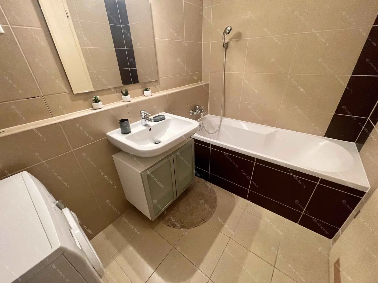 Kiadó albérlet 245000 Ft/hó áron: Budapest, XIII. kerület  Lőportár utca. Mérete: 47 nm, 2 szobás | Alberlet.hu - 6704006