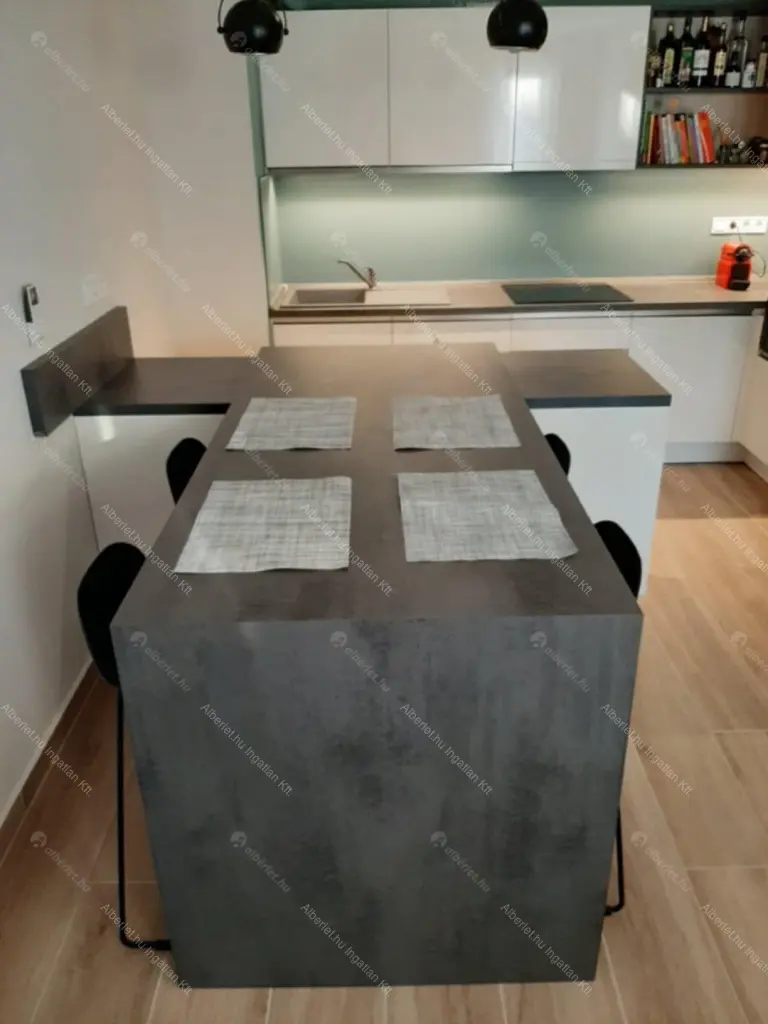 Kiadó albérlet 420000 Ft/hó áron: Budapest, XIII. kerület  Lőportár utca. Mérete: 63 nm, 3 szobás | Alberlet.hu - 6649732