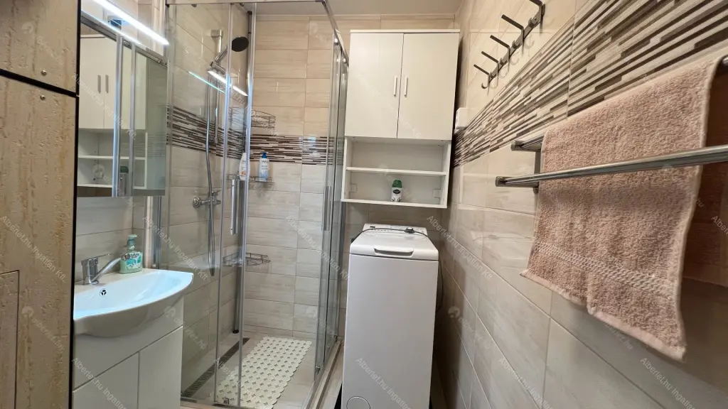 Kiadó albérlet 220000 Ft/hó áron: Budapest, XIII. kerület  Madarász Viktor utca. Mérete: 35 nm, 1 szobás | Alberlet.hu - 6666346