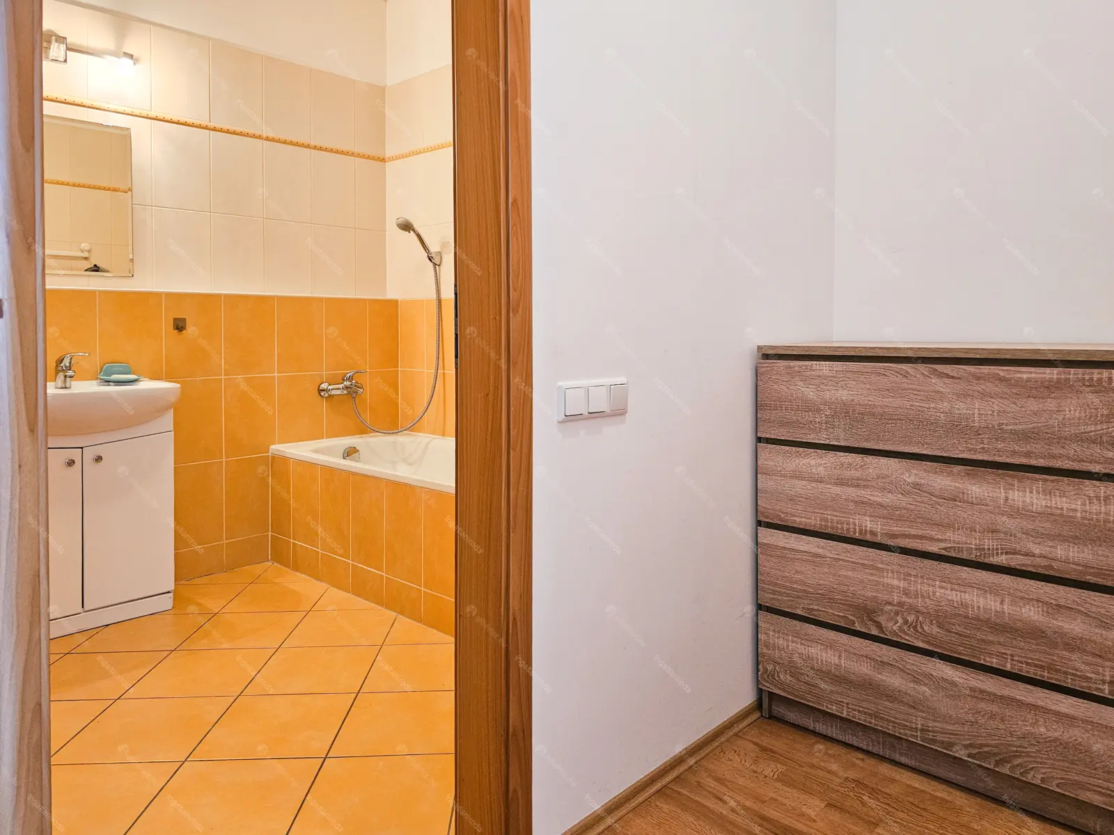 Kiadó albérlet 758000 Ft/hó áron: Budapest, XIII. kerület  Marina sétány. Mérete: 105 nm, 3 szobás | Alberlet.hu - 6658596