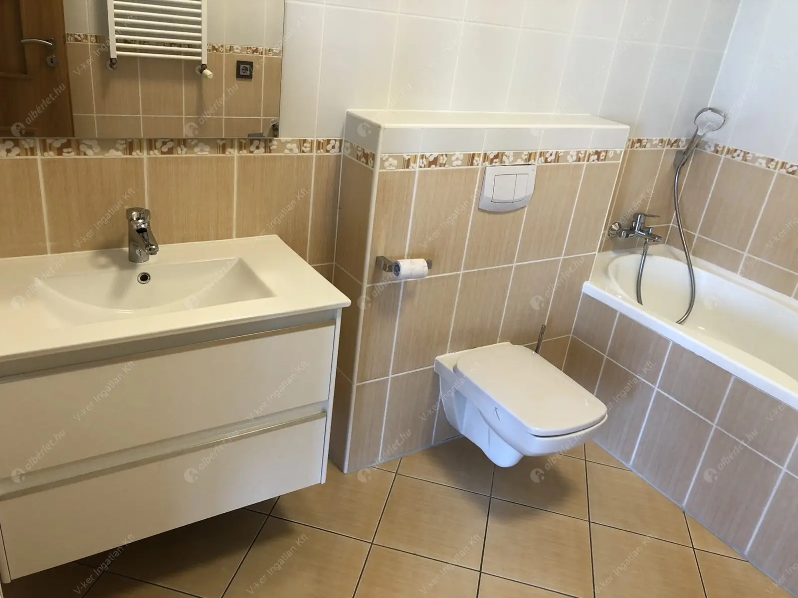 Kiadó albérlet 1164000 Ft/hó áron: Budapest, XIII. kerület  Marina sétány. Mérete: 105 nm, 4 szobás | Alberlet.hu - 5911959