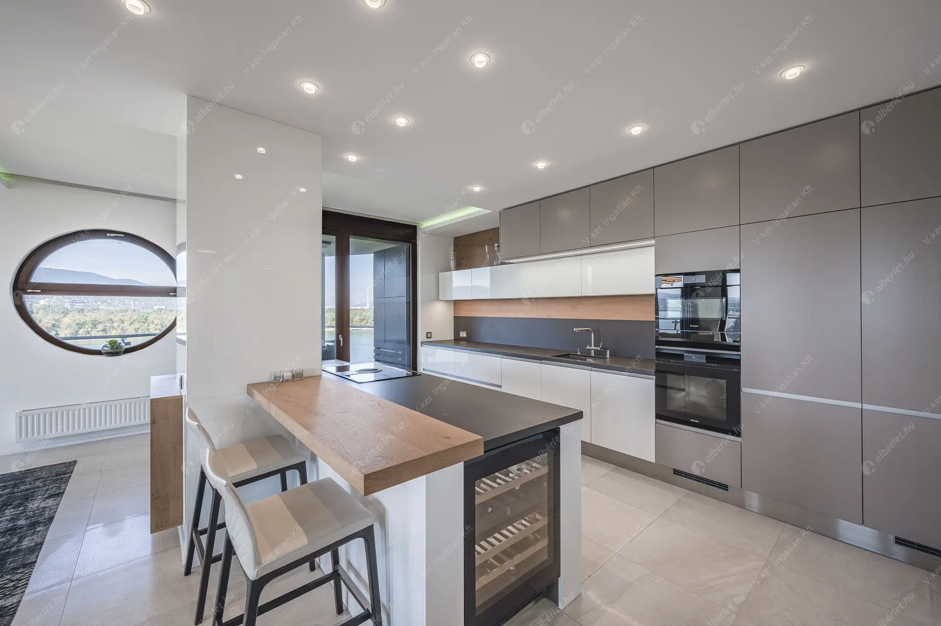 Kiadó albérlet 3356000 Ft/hó áron: Budapest, XIII. kerület  Marina sétány. Mérete: 220 nm, 4 szobás | Alberlet.hu - 5785429