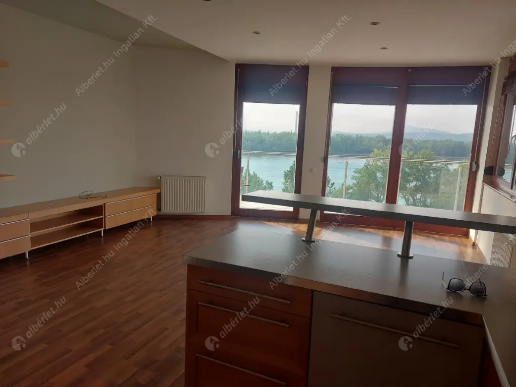 Kiadó albérlet 900000 Ft/hó áron: Budapest, XIII. kerület  Marina sétány. Mérete: 75 nm, 3 szobás | Alberlet.hu - 6584750