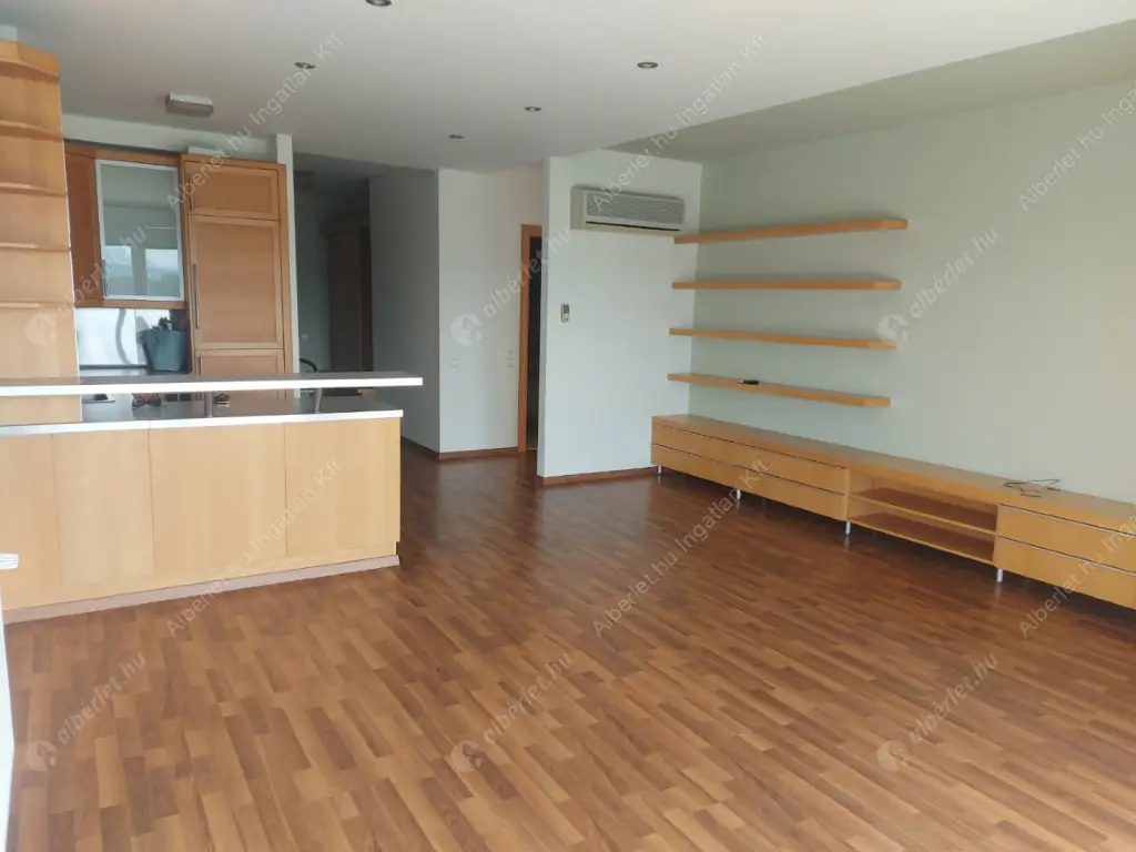 Kiadó albérlet 900000 Ft/hó áron: Budapest, XIII. kerület  Marina sétány. Mérete: 75 nm, 3 szobás | Alberlet.hu - 6584755