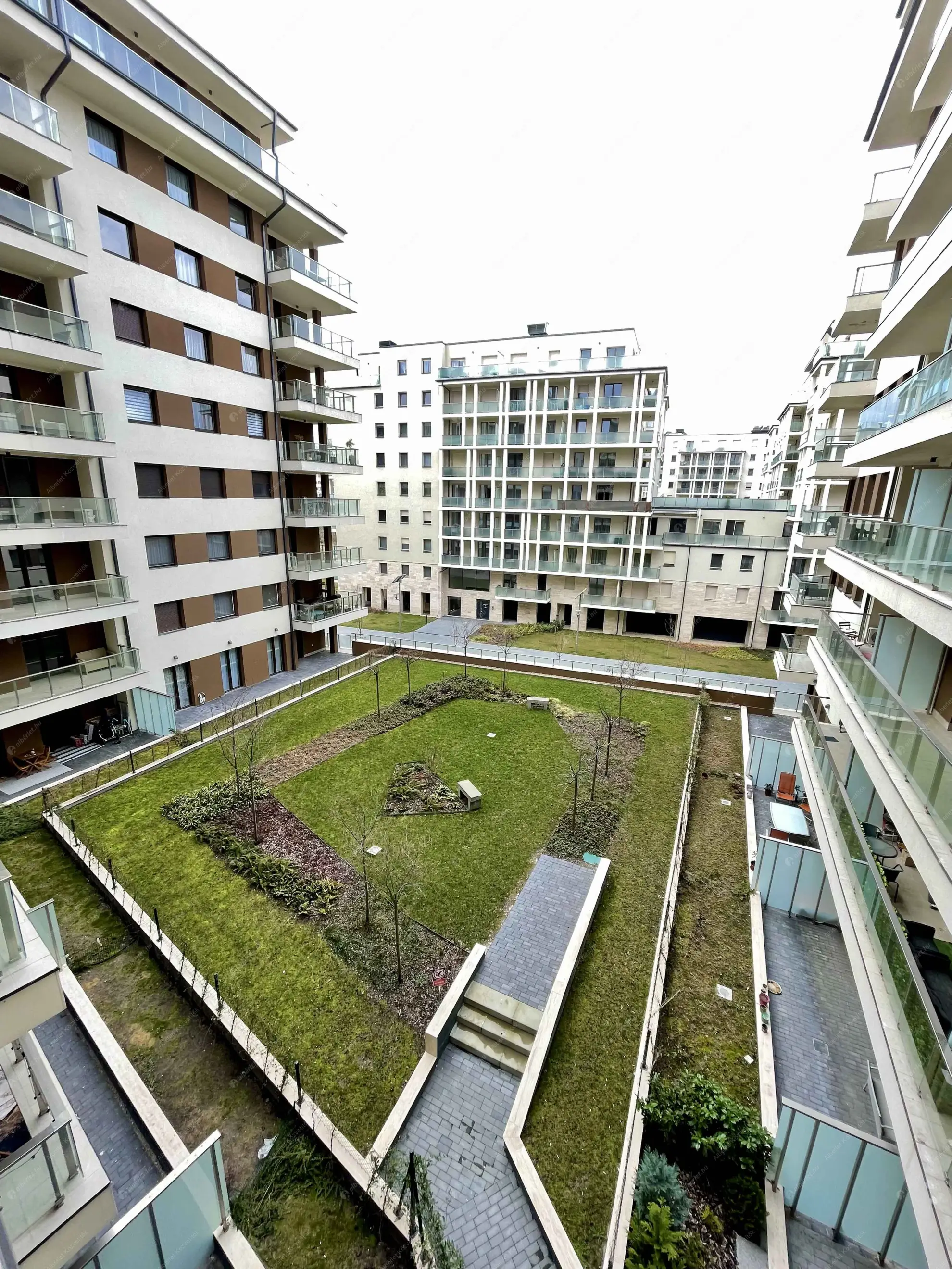 Kiadó albérlet 320000 Ft/hó áron: Budapest, XIII. kerület  Meder utca. Mérete: 44 nm, 2 szobás | Alberlet.hu - 6634903