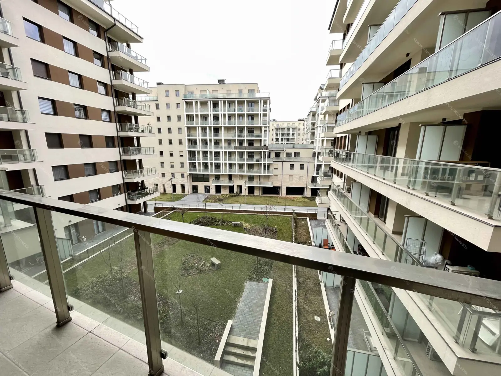 Kiadó albérlet 260000 Ft/hó áron: Budapest, XIII. kerület  Meder utca. Mérete: 44 nm, 2 szobás | Alberlet.hu - 6697848