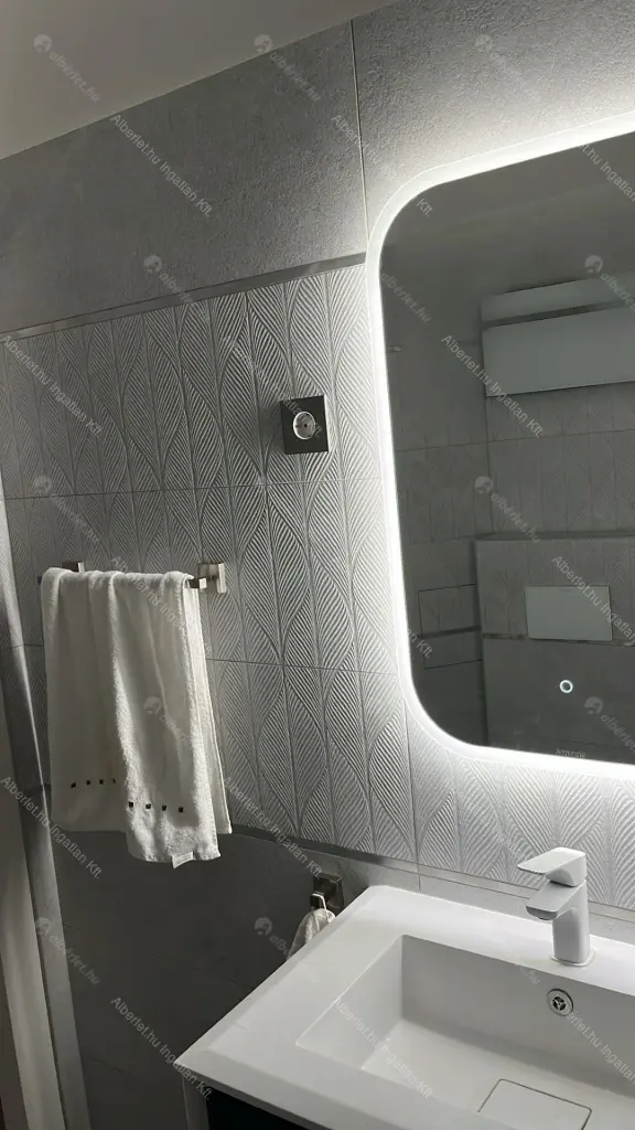 Kiadó albérlet 240000 Ft/hó áron: Budapest, XIII. kerület  Mosoly utca. Mérete: 42 nm, 1 szobás | Alberlet.hu - 6640270