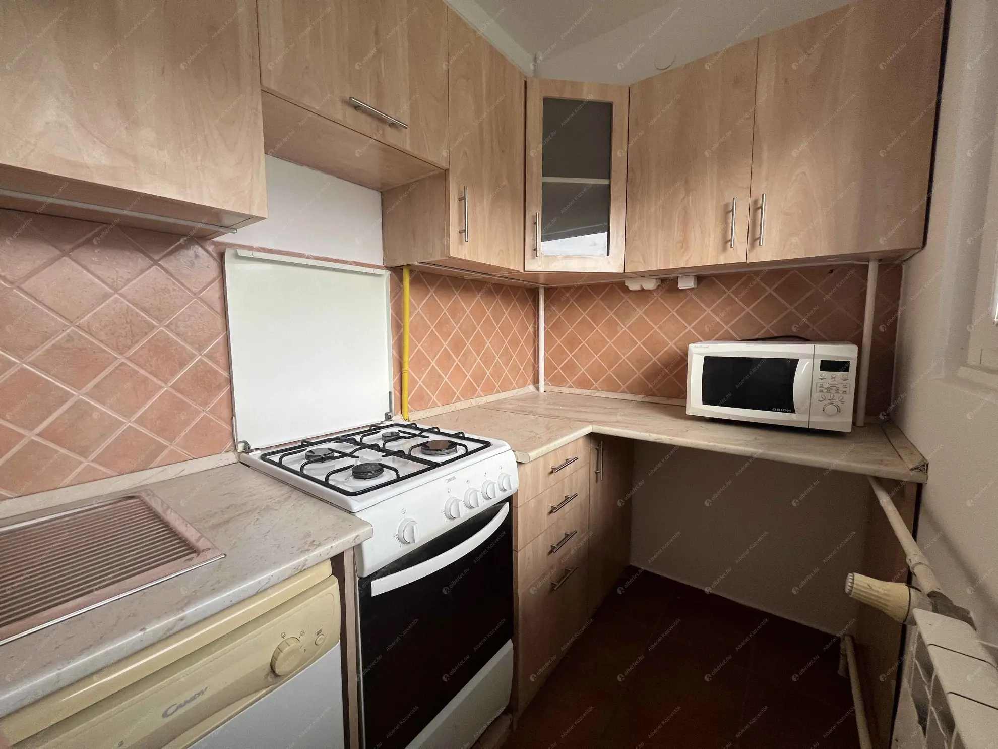 Kiadó albérlet 160000 Ft/hó áron: Budapest, XIII. kerület  Népfürdő utca. Mérete: 36 nm, 1 szobás | Alberlet.hu - 6585872