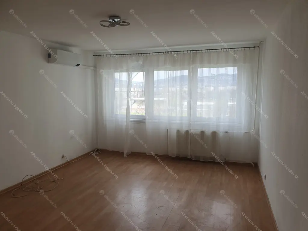 Kiadó albérlet 260000 Ft/hó áron: Budapest, XIII. kerület  Népfürdő utca. Mérete: 36 nm, 1 szobás | Alberlet.hu - 6683656