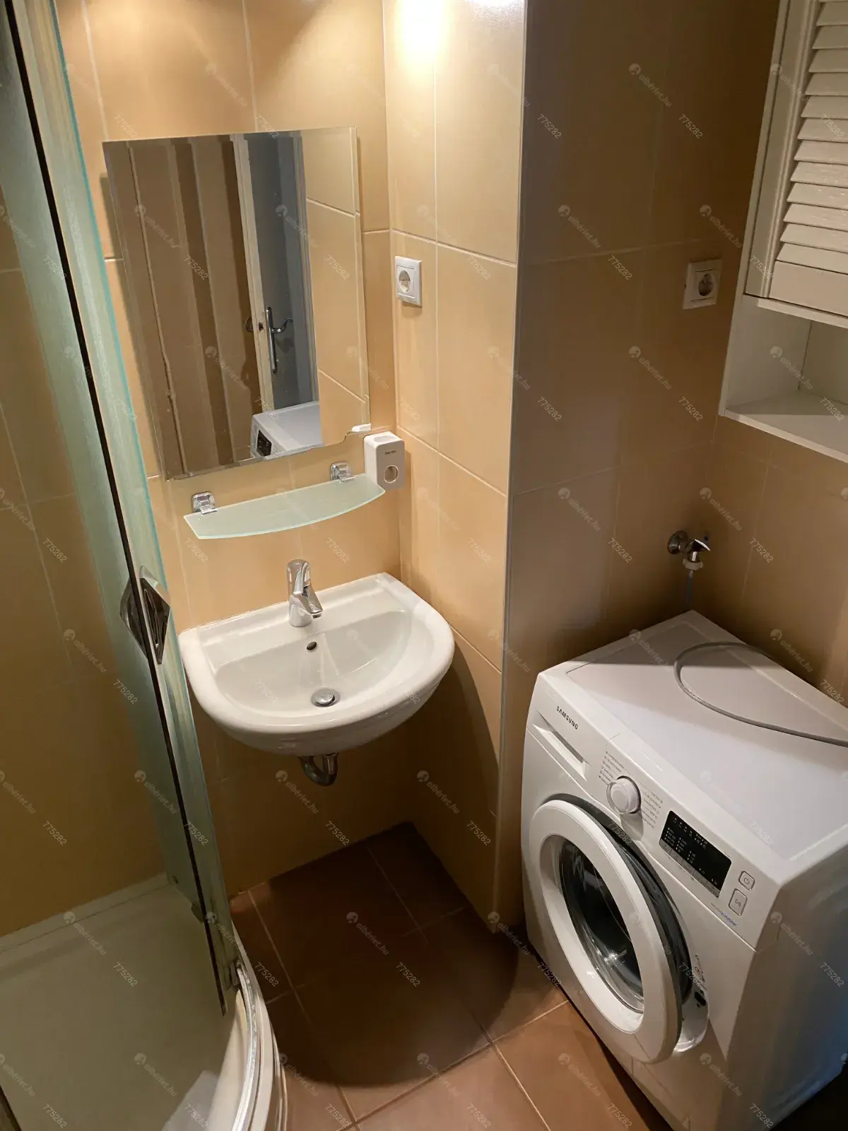 Kiadó albérlet 230000 Ft/hó áron: Budapest, XIII. kerület  Népfürdő utca. Mérete: 37 nm, 1 szobás | Alberlet.hu - 6669080