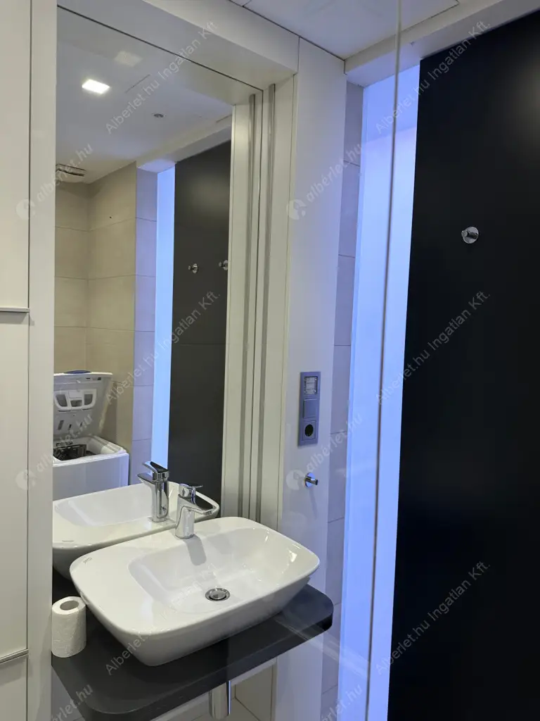 Kiadó albérlet 290000 Ft/hó áron: Budapest, XIII. kerület  Népfürdő utca. Mérete: 41 nm, 2 szobás | Alberlet.hu - 6603375