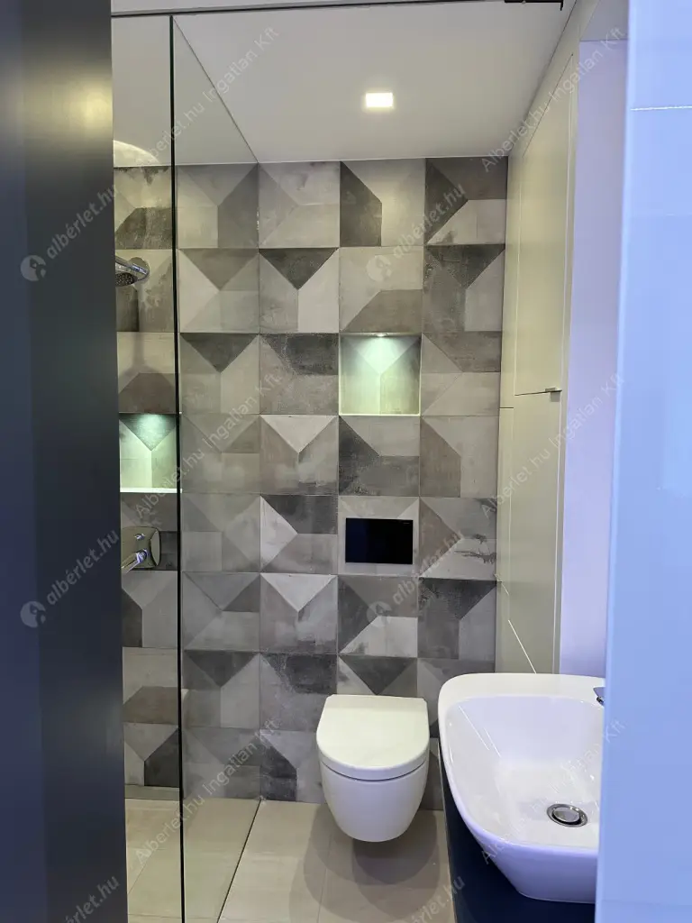 Kiadó albérlet 280000 Ft/hó áron: Budapest, XIII. kerület  Népfürdő utca. Mérete: 41 nm, 2 szobás | Alberlet.hu - 6620311