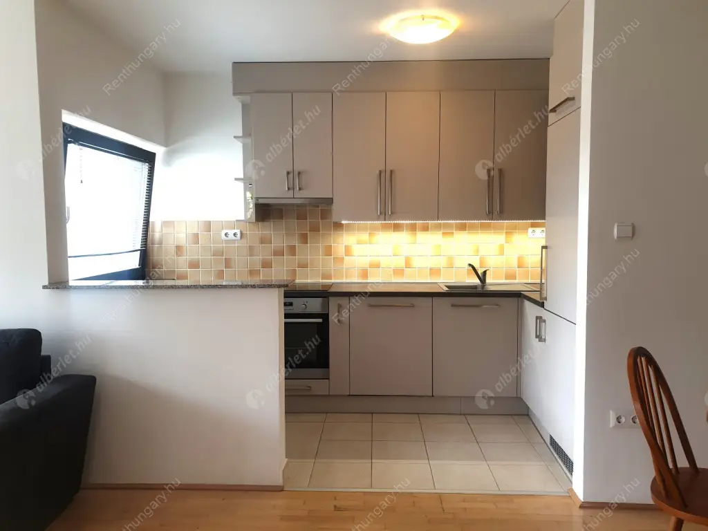 Kiadó albérlet 460000 Ft/hó áron: Budapest, XIII. kerület  Népfürdő utca. Mérete: 81 nm, 3 szobás | Alberlet.hu - 6609874
